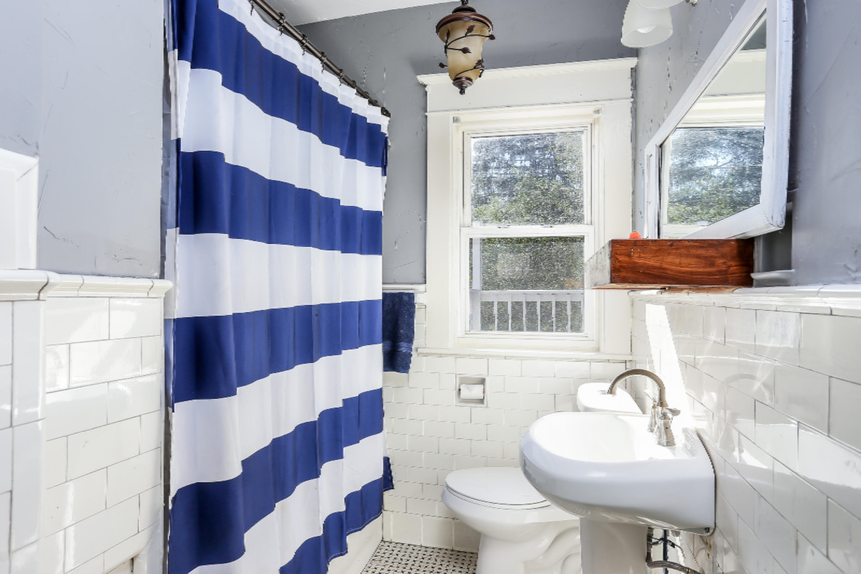 1219 Ransom Street Muskegon, MI 49442 - Photo 35 of 46 040-photo-bathroom-6335052