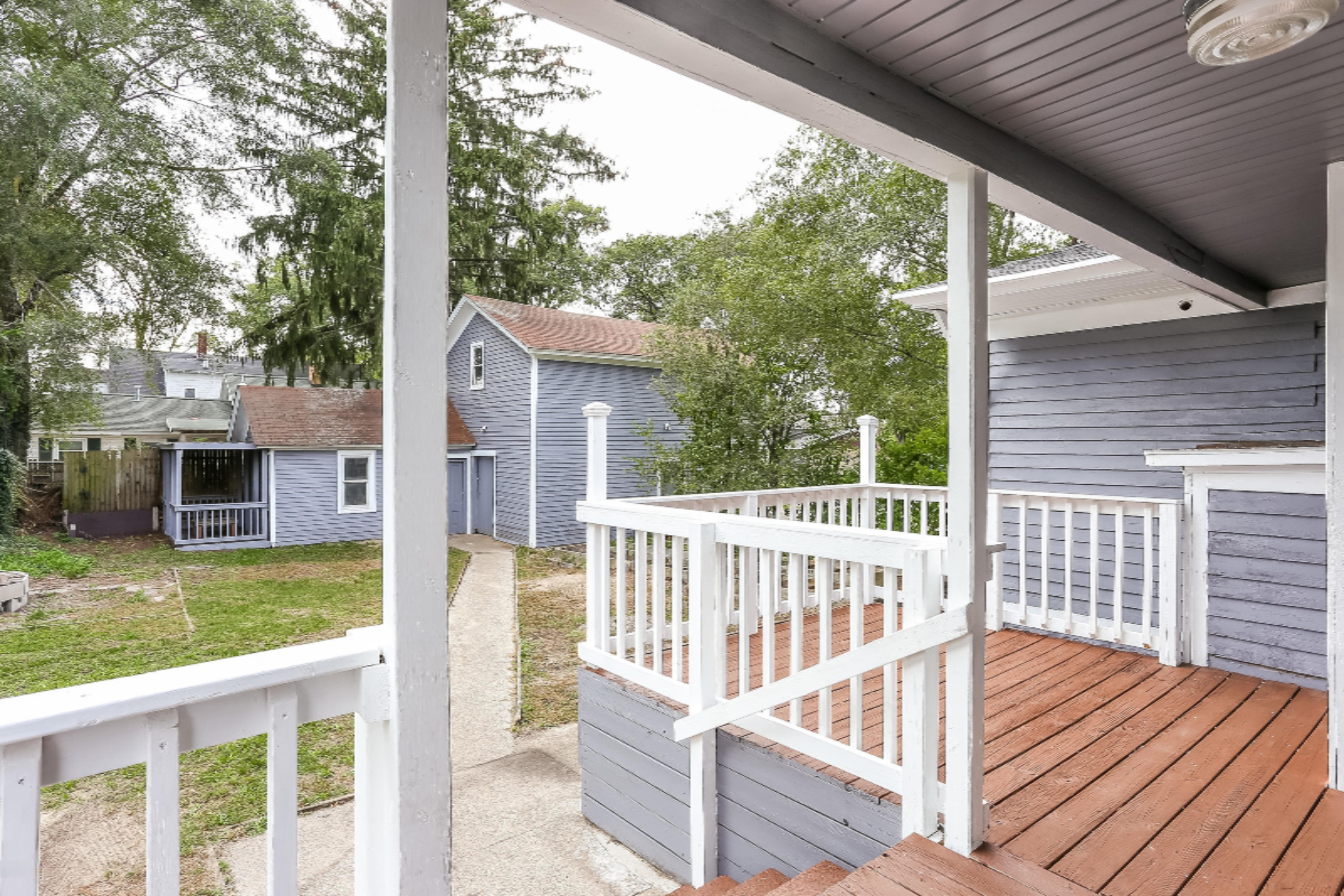 1219 Ransom Street Muskegon, MI 49442 - Photo 36 of 46 043-photo-deck-6335001