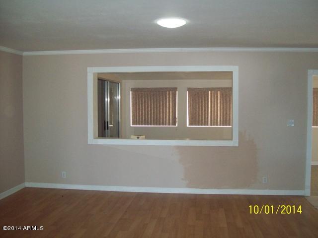 5521 East Decatur Street Mesa, AZ 85205 - Photo 3 of 19 Living Room