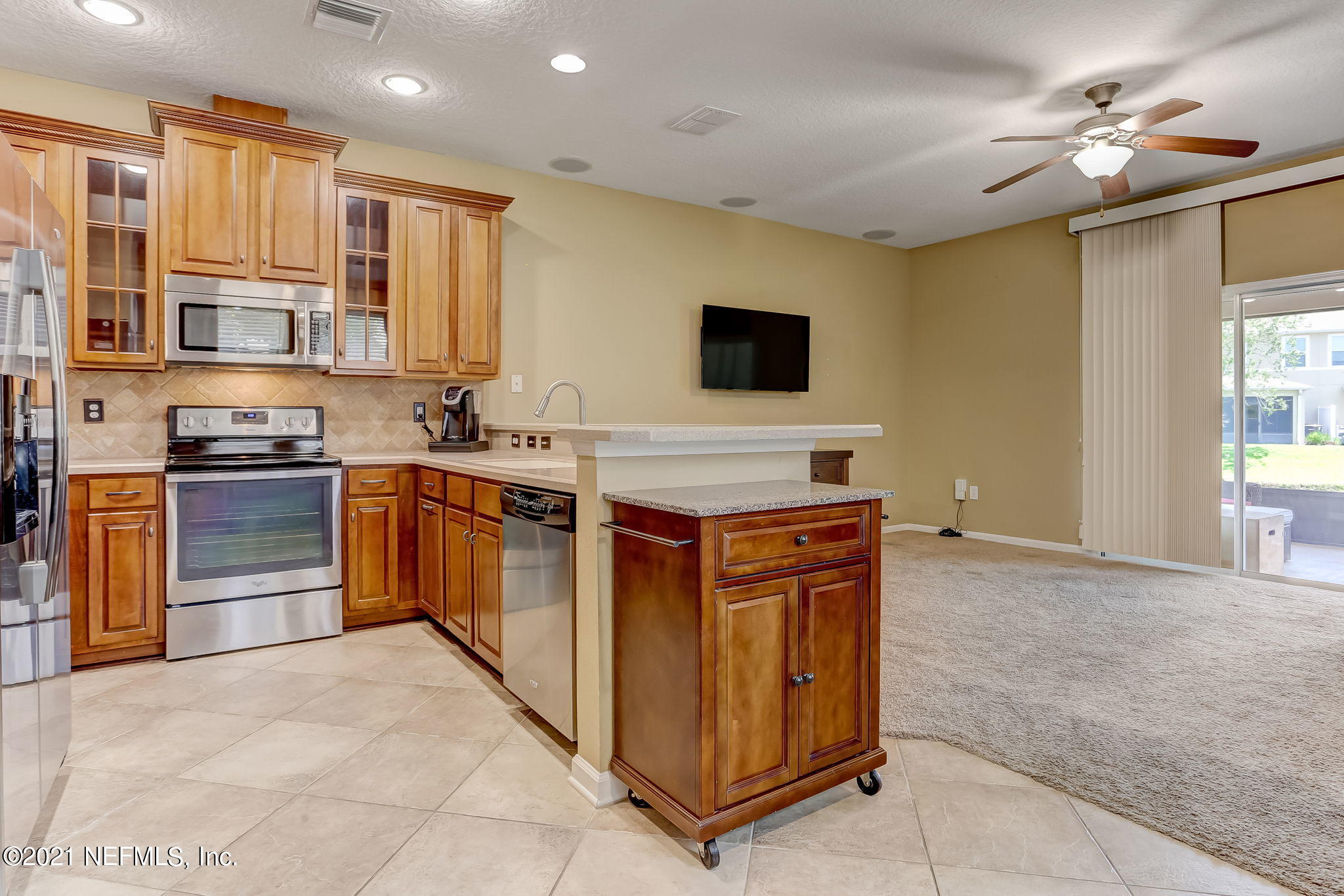 12999 Spring Rain Road Jacksonville, FL 32258 - Photo 8 of 47 Glass Front Cabinets