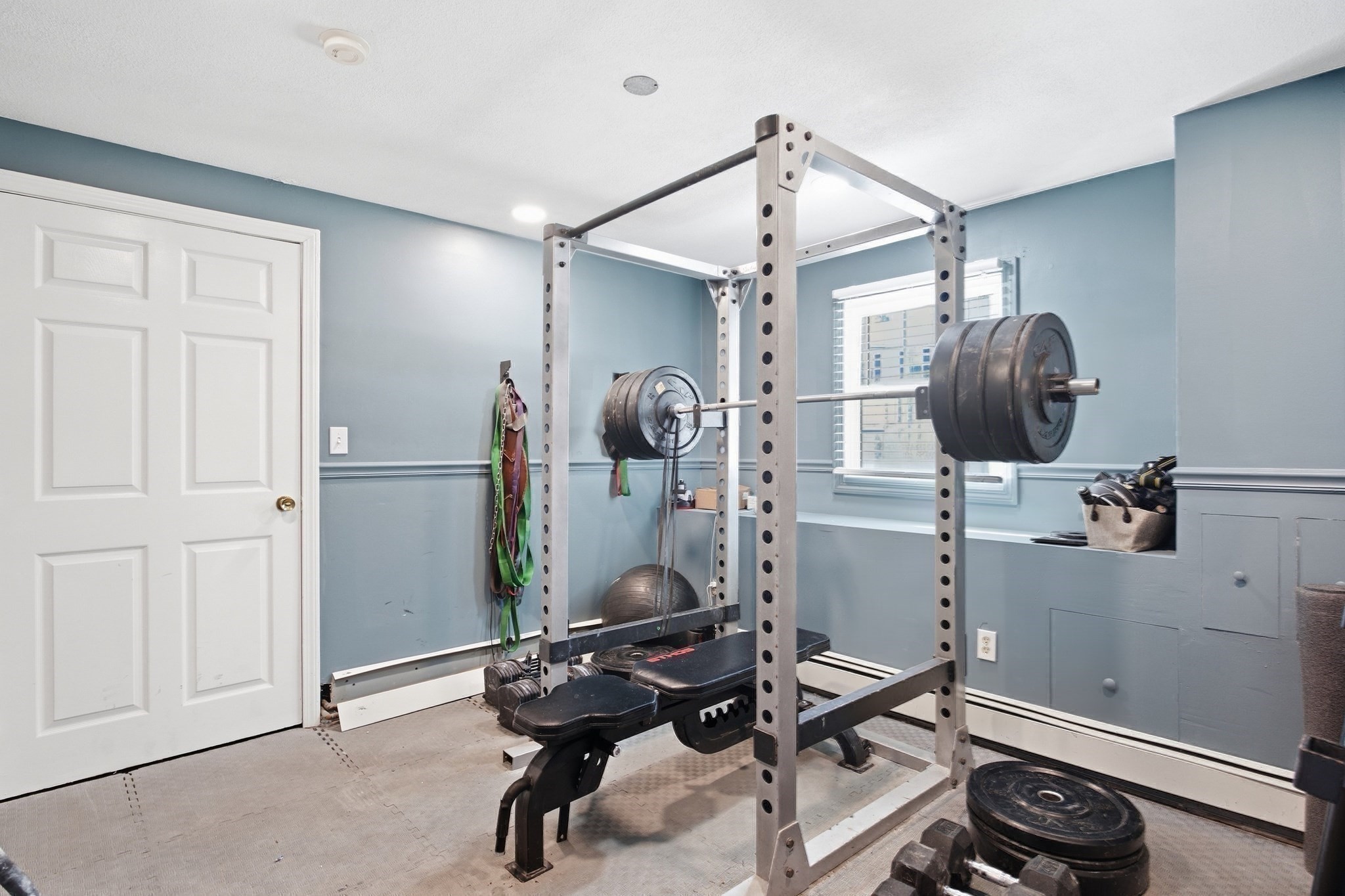 136 Maplewood Road Lynn, MA 01904 - Photo 29 of 37 Gallery Image 29