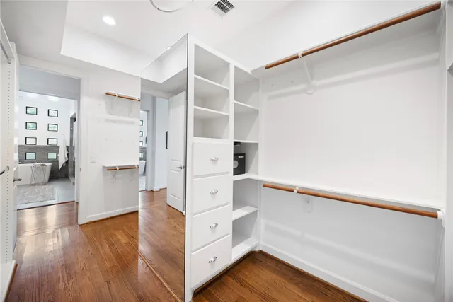 $1,295,000 | 1106 Timbergrove Lane, Houston, TX 77008