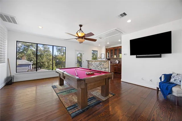 $1,295,000 | 1106 Timbergrove Lane, Houston, TX 77008