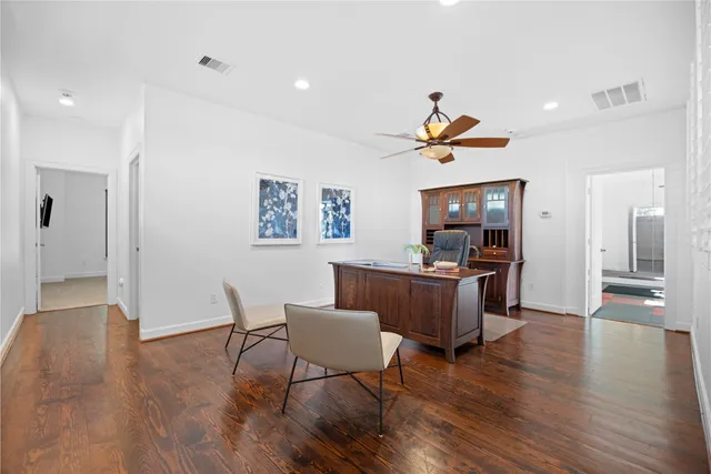 $1,295,000 | 1106 Timbergrove Lane, Houston, TX 77008