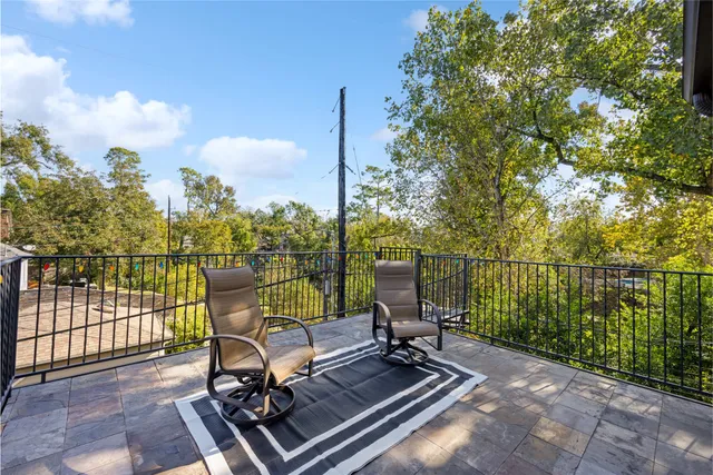 $1,295,000 | 1106 Timbergrove Lane, Houston, TX 77008
