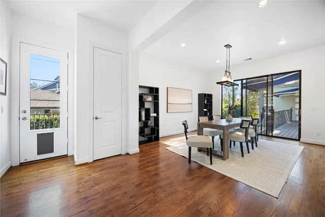 $1,295,000 | 1106 Timbergrove Lane, Houston, TX 77008