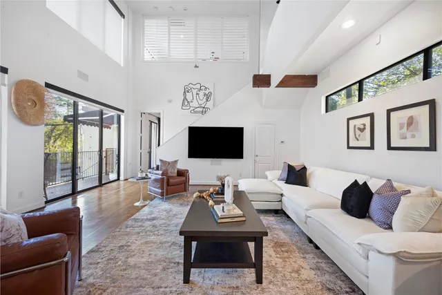 $1,295,000 | 1106 Timbergrove Lane, Houston, TX 77008