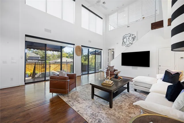 $1,295,000 | 1106 Timbergrove Lane, Houston, TX 77008