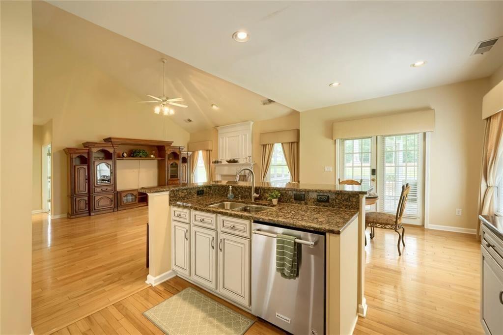 3413 Doe's Court Villa Rica, GA 30180 - Photo 16 of 36