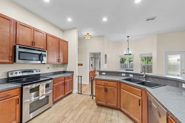 $470,000 | 4164 Southwest Spickler Street, Port St. Lucie, FL 34953