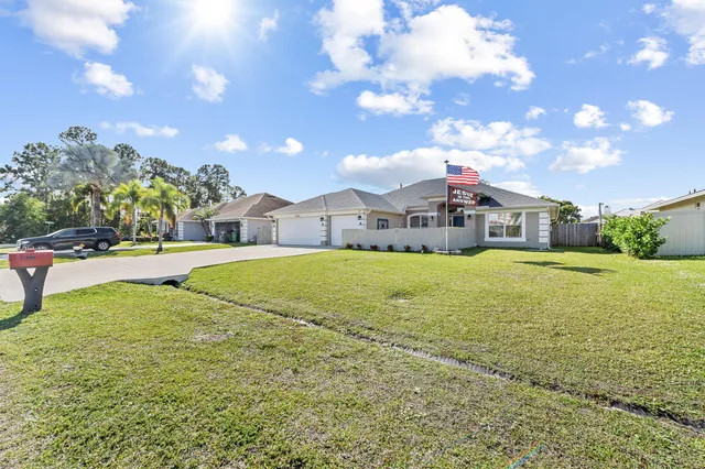 $470,000 | 4164 Southwest Spickler Street, Port St. Lucie, FL 34953