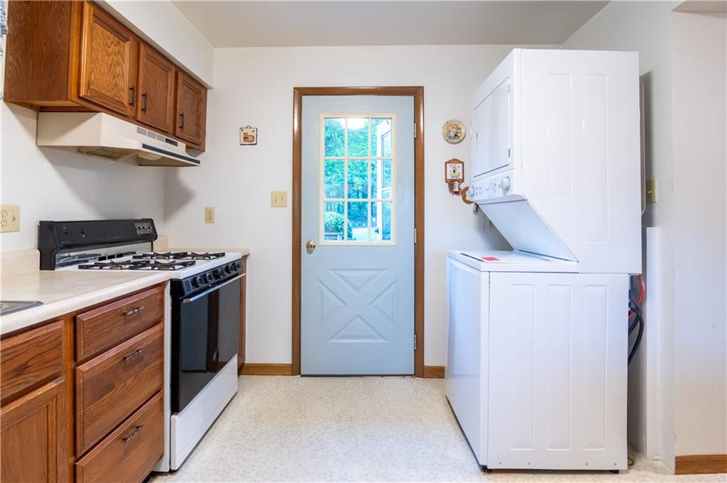 602 Ridge Road Cowansville, PA 16218 - Photo 6 of 30 Laundry and Kitchen Combo