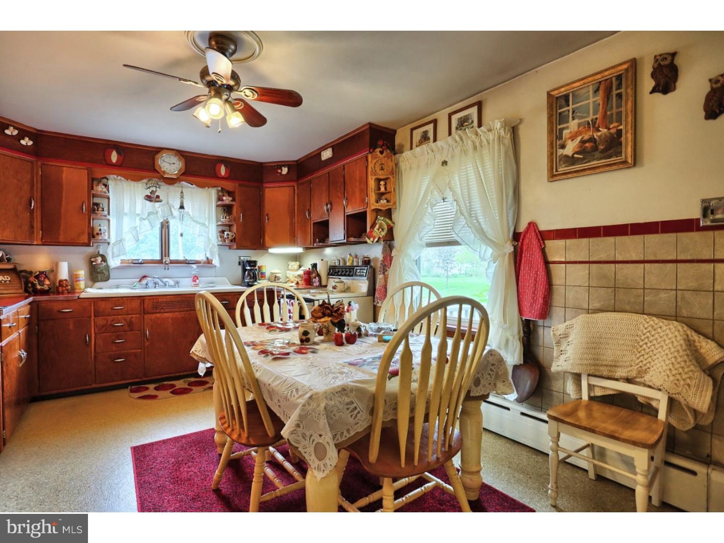 201 Merkel Road Gilbertsville, PA 19525 - Photo 3 of 8 Gallery Image 3