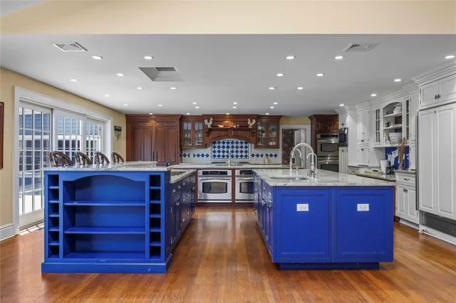 $4,450,000 | 233 Narragansett Avenue, Lawrence, NY 11559