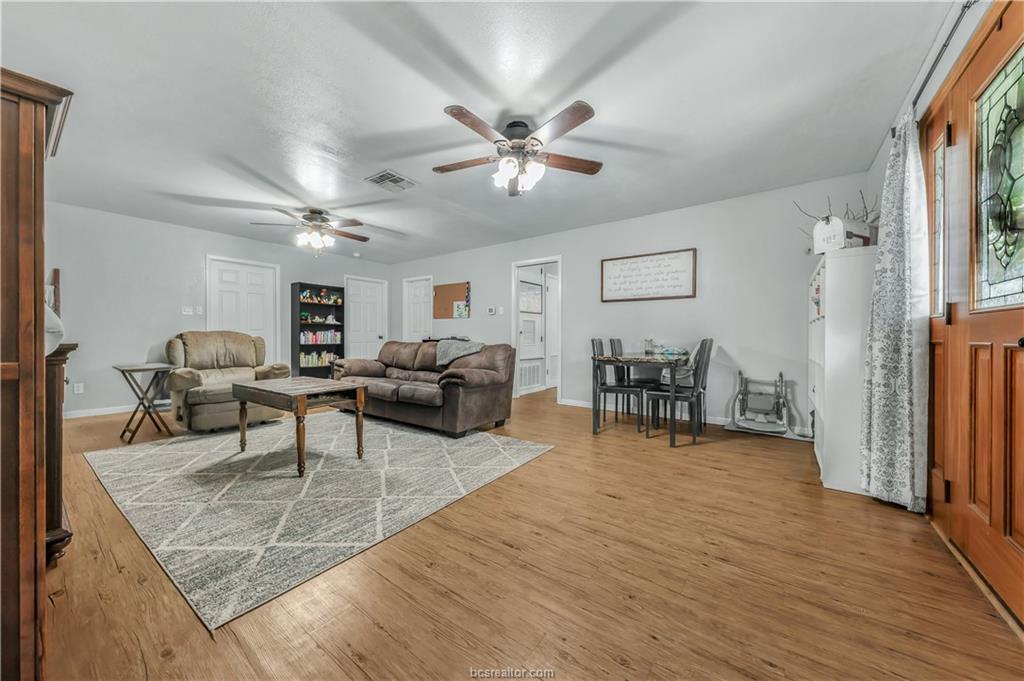 109 Sulphur Springs Road Bryan, TX 77801 - Photo 4 of 15
