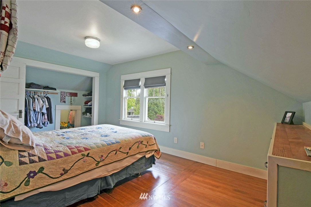1918 Oakes Avenue Everett, WA 98201 - Photo 11 of 25