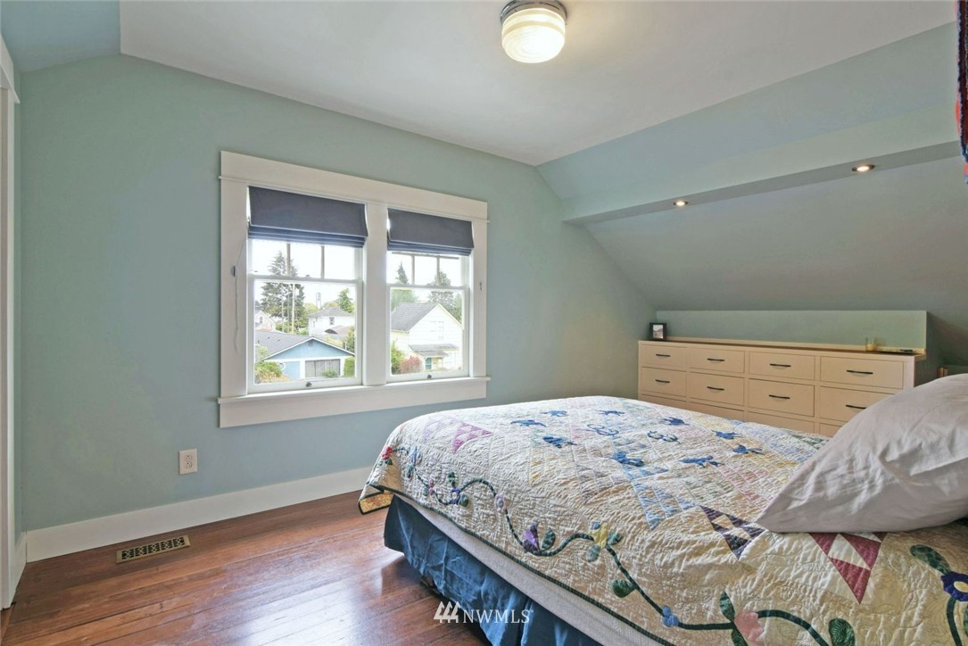 1918 Oakes Avenue Everett, WA 98201 - Photo 9 of 25
