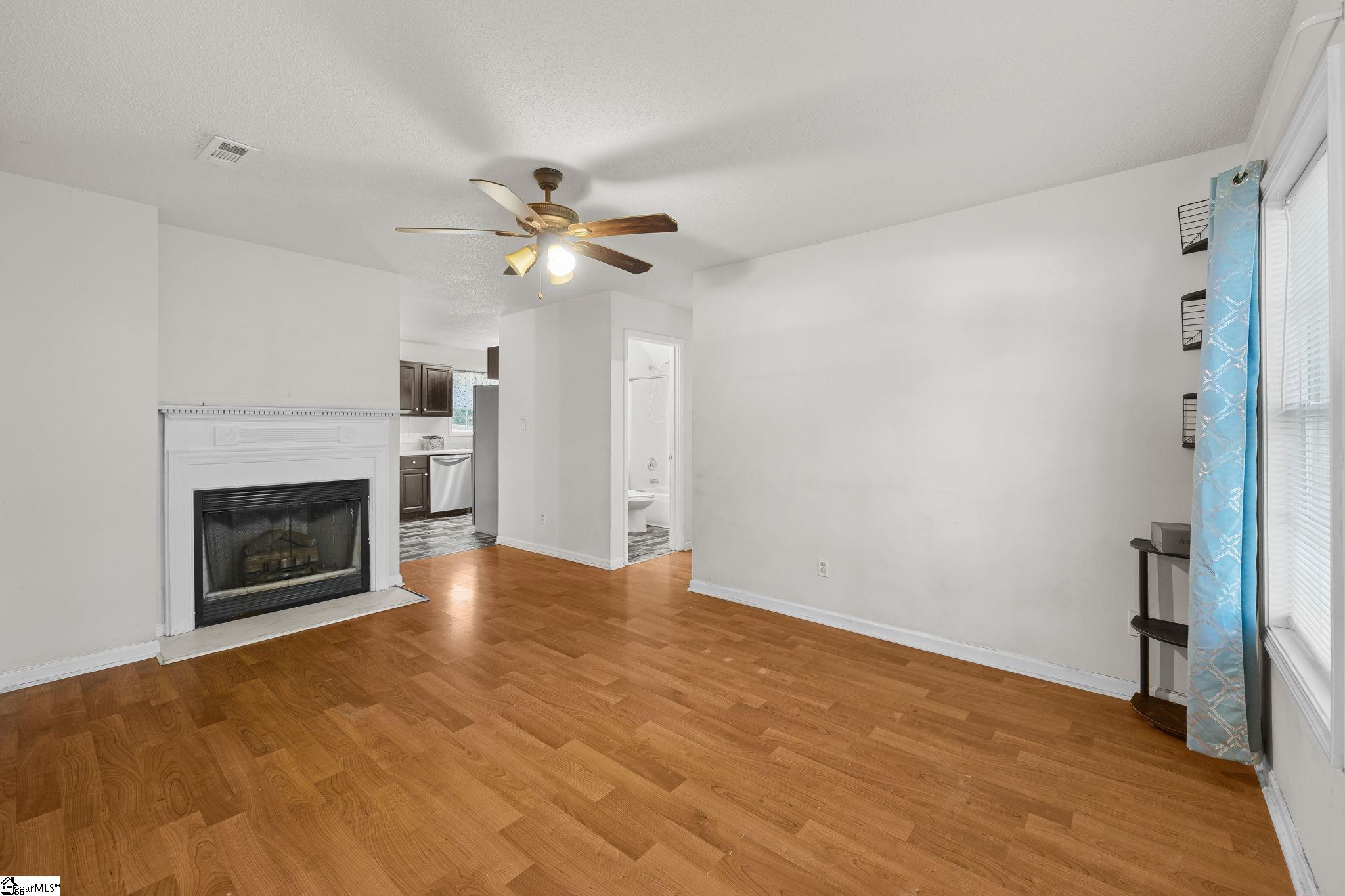111 Madison Avenue Greer, SC 29651 - Photo 3 of 20