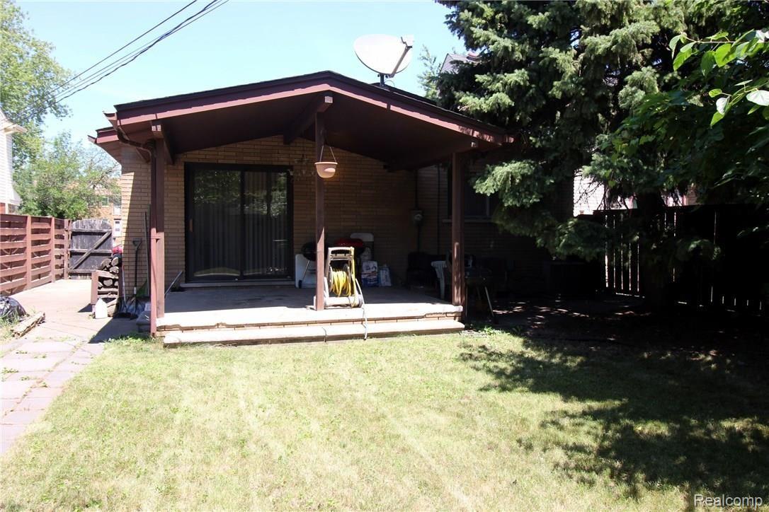 94 Chestnut Street River Rouge, MI 48218 - Photo 5 of 33 IMG_9957.JPG