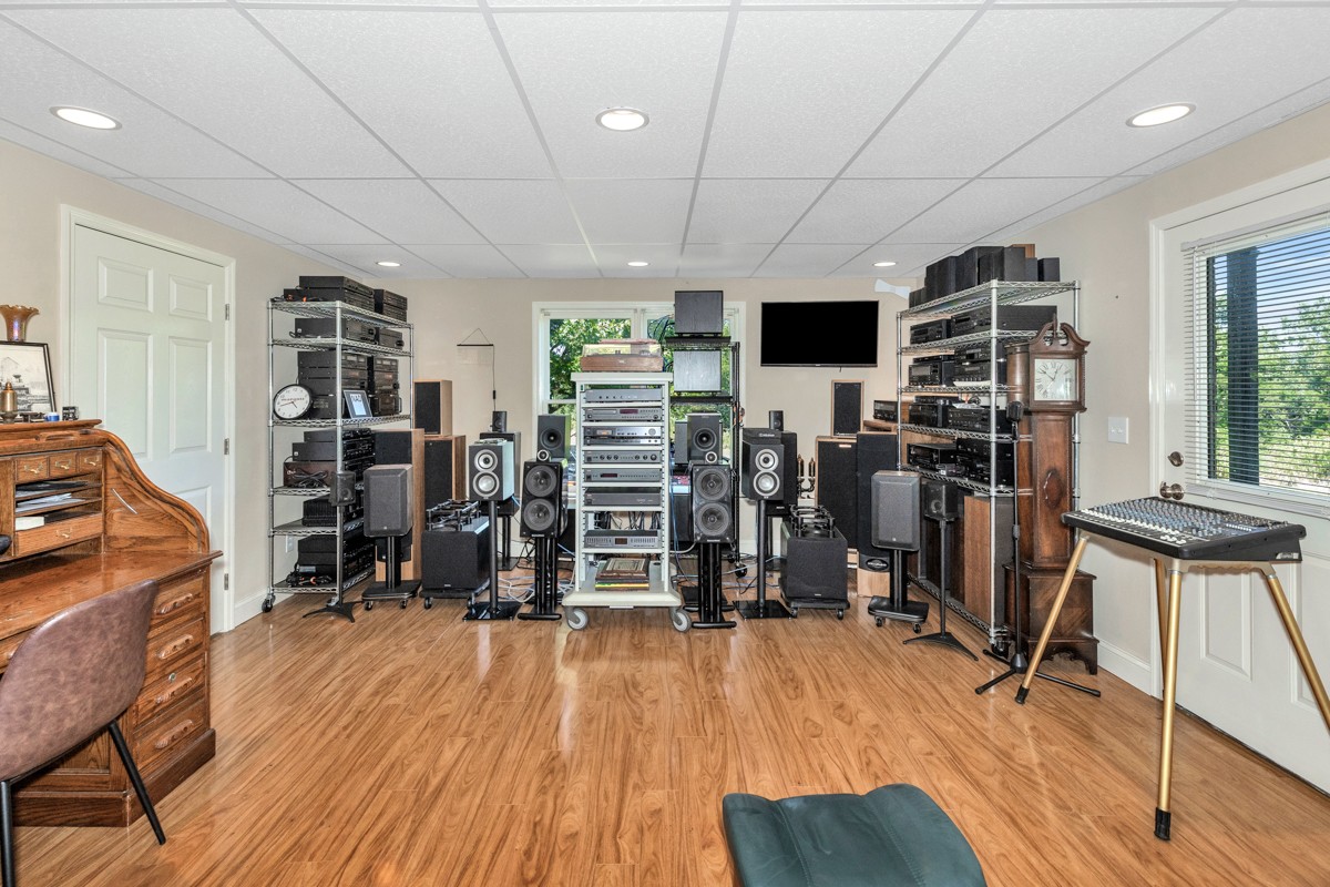 11035 Mathis Mountain Road Southeast Huntsville, AL 35803 - Photo 33 of 40 a view of a room with gym equipment