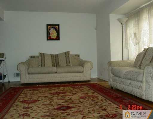 47 Rieder Road Edison, NJ 08817 - Photo 2 of 8 Gallery Image 2