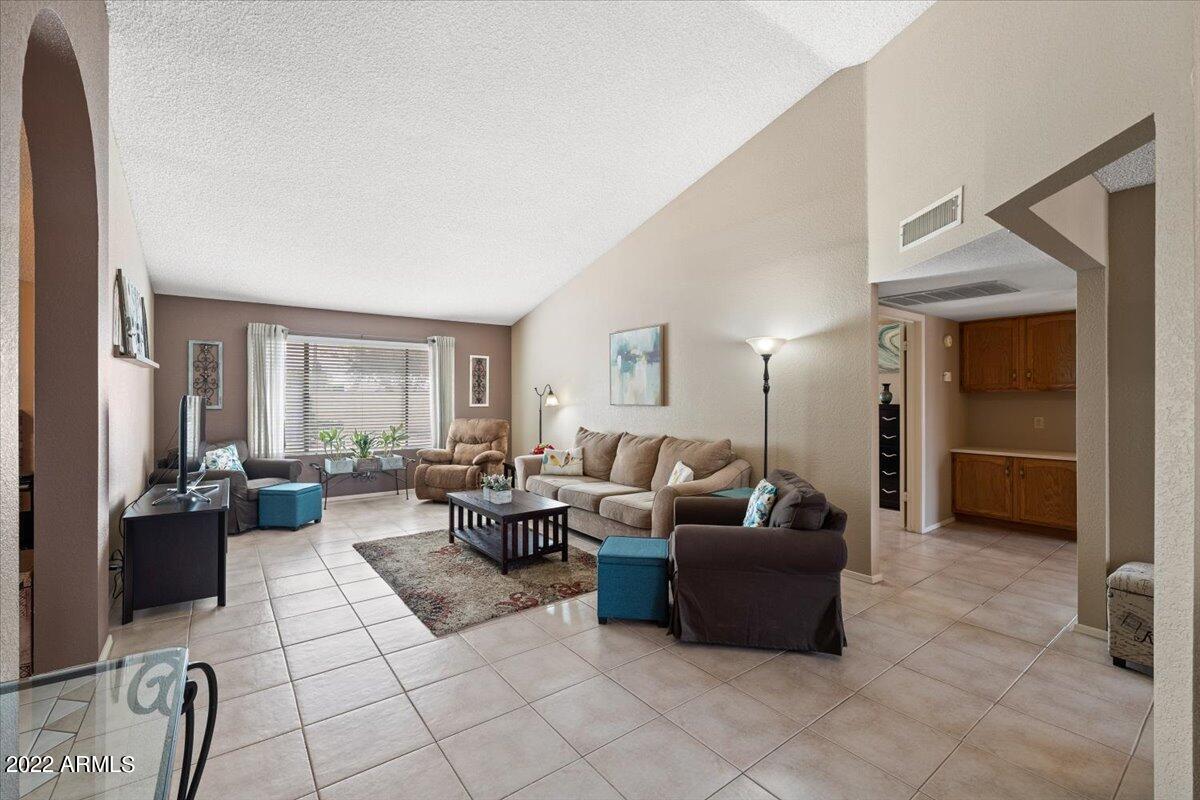 5439 East Ellis Street Mesa, AZ 85205 - Photo 4 of 25 03-003