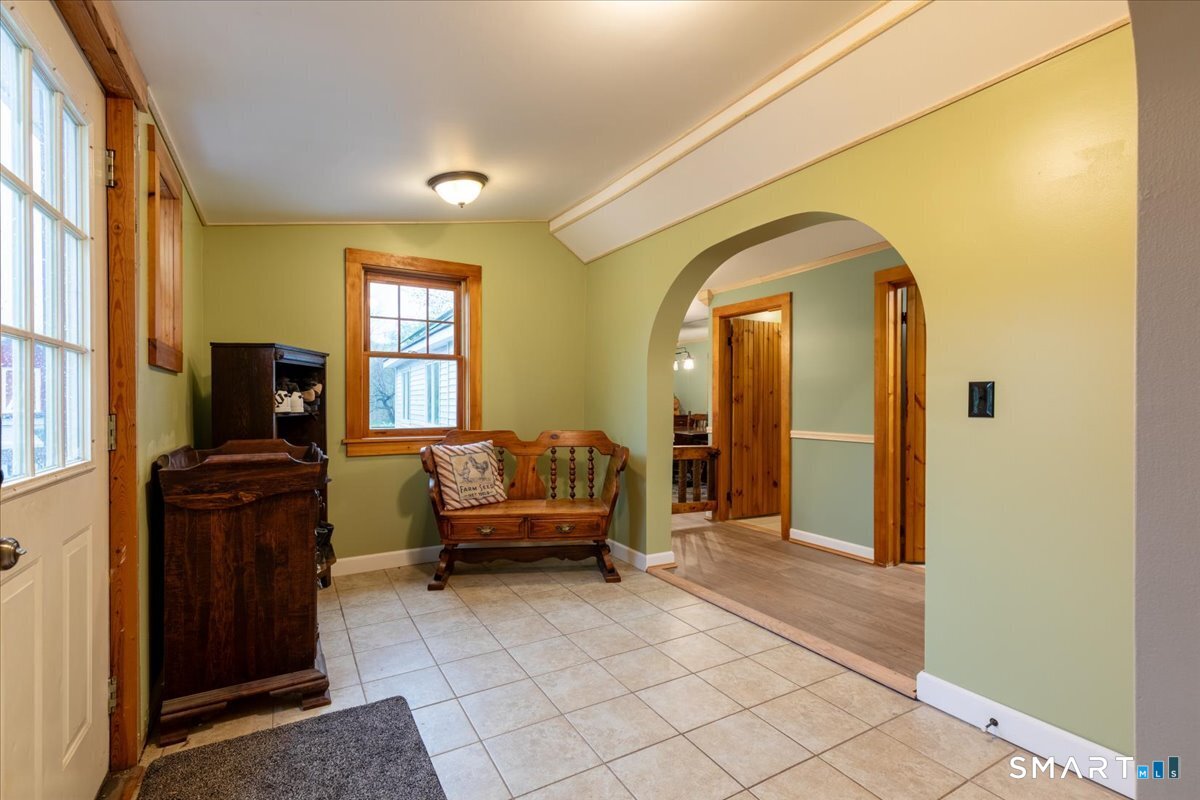 829 Stafford Road Mansfield, CT 06268 - Photo 13 of 27 Foyer