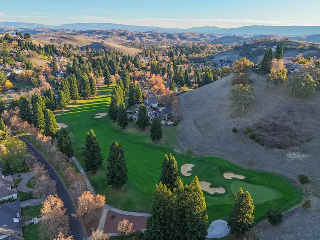 $1,450,000 | 415 Eagle Valley Way, Danville, CA 94506