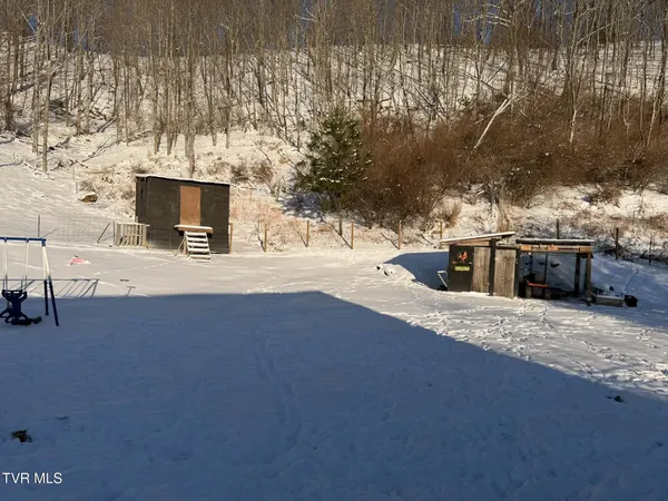 $235,000 | 605 Charles Street, Clintwood, VA 24228
