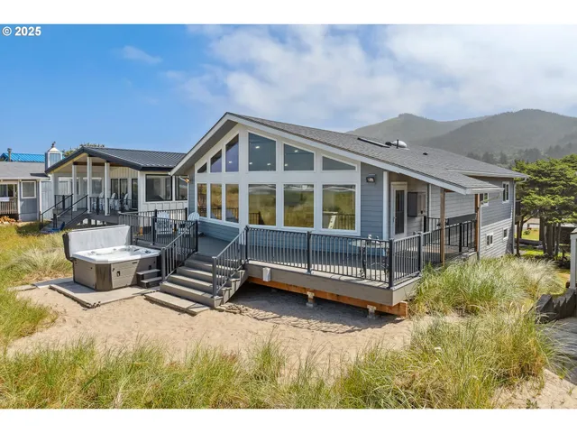 $1,495,000 | 26280 Beach Drive, Rockaway Beach, OR 97136