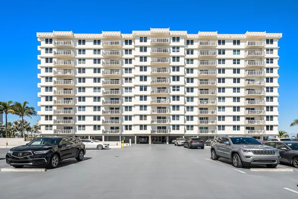 $639,000 | 3301 South Ocean Boulevard, Unit 207, Highland Beach, FL 33487