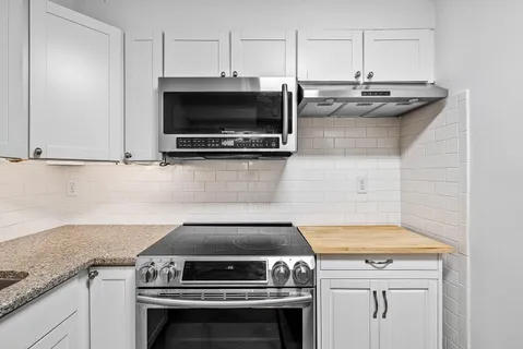 $639,000 | 3301 South Ocean Boulevard, Unit 207, Highland Beach, FL 33487