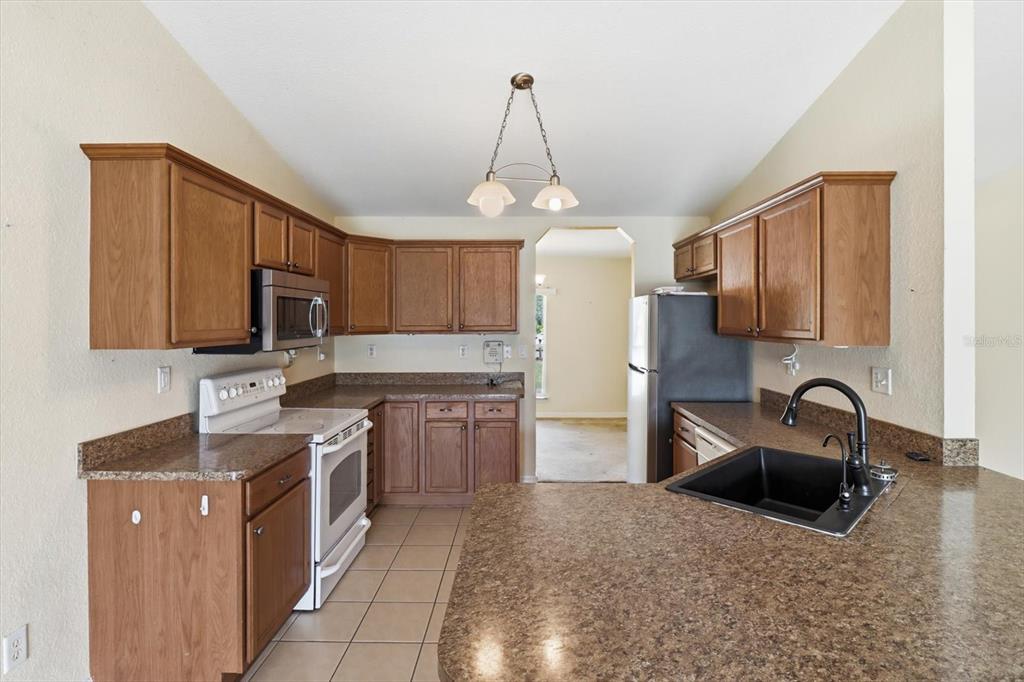 2614 Southwest 165th Street Road Ocala, FL 34473 - Photo 9 of 18