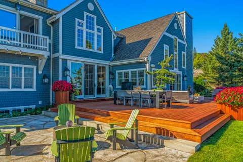 $5,775,000 | 8100 North Beach Drive, Fox Point, WI 53217