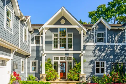 $5,775,000 | 8100 North Beach Drive, Fox Point, WI 53217