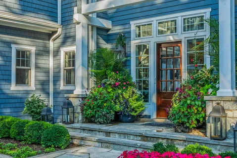 $5,775,000 | 8100 North Beach Drive, Fox Point, WI 53217