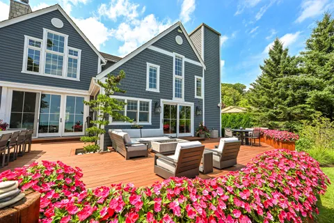 $5,775,000 | 8100 North Beach Drive, Fox Point, WI 53217
