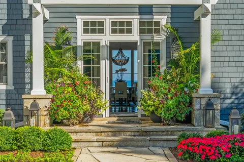 $5,775,000 | 8100 North Beach Drive, Fox Point, WI 53217