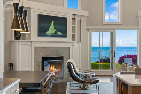 $5,775,000 | 8100 North Beach Drive, Fox Point, WI 53217