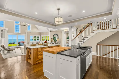 $5,775,000 | 8100 North Beach Drive, Fox Point, WI 53217