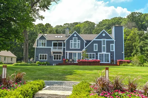 $5,775,000 | 8100 North Beach Drive, Fox Point, WI 53217