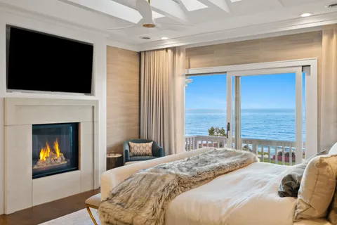 $5,775,000 | 8100 North Beach Drive, Fox Point, WI 53217