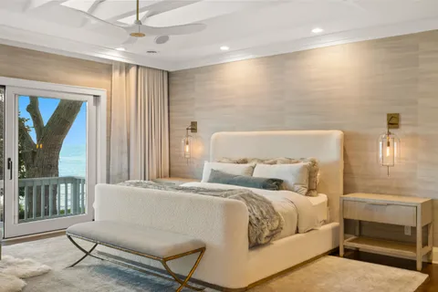 $5,775,000 | 8100 North Beach Drive, Fox Point, WI 53217