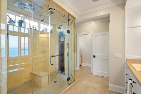 $5,775,000 | 8100 North Beach Drive, Fox Point, WI 53217