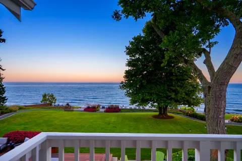 $5,775,000 | 8100 North Beach Drive, Fox Point, WI 53217