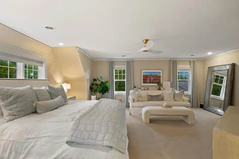 $5,775,000 | 8100 North Beach Drive, Fox Point, WI 53217