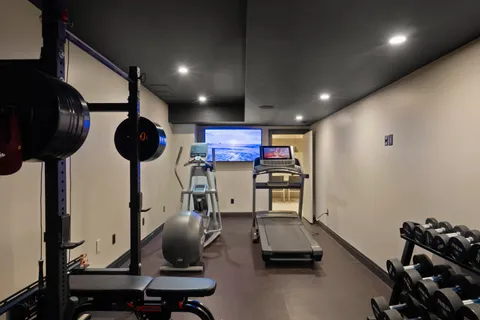 $5,775,000 | 8100 North Beach Drive, Fox Point, WI 53217