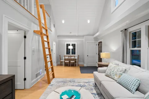 $5,775,000 | 8100 North Beach Drive, Fox Point, WI 53217