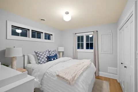 $5,775,000 | 8100 North Beach Drive, Fox Point, WI 53217