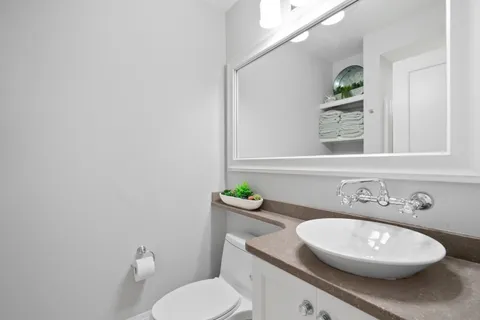 $5,775,000 | 8100 North Beach Drive, Fox Point, WI 53217